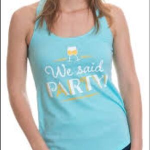 𝅺⭐️ann Arbor T-shirt Co. Festive Sleeveless Shirt⭐️